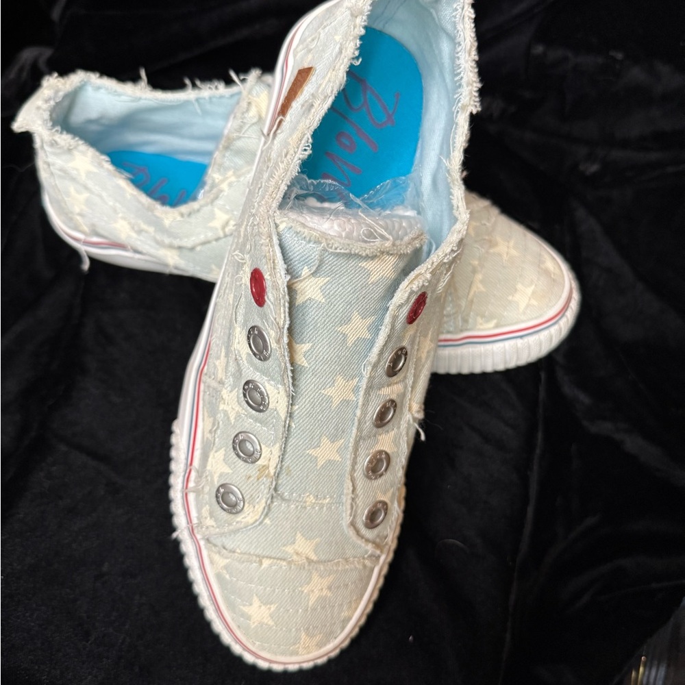 Blowfish Womens Light Blue Star Print Slip-On Canvas Sneakers